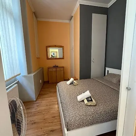 Chocolate In The Hearth Of Appartement