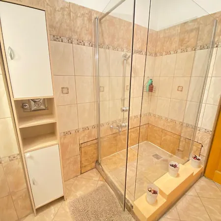 Daire Chocolate In The Hearth Of *